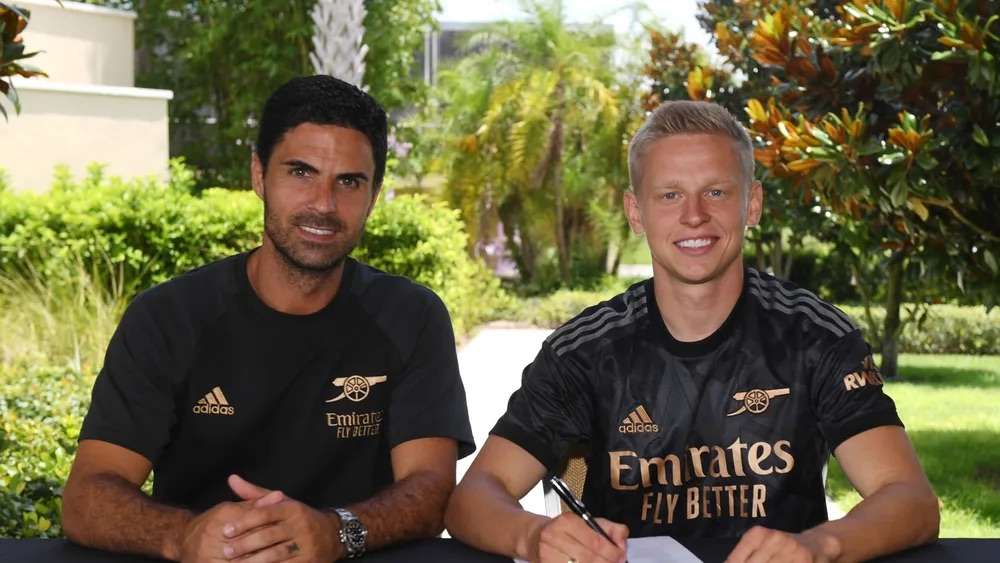 在欧冠中表 在欧冠中表