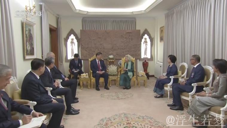 习近平会见柬埔寨国王西哈莫尼